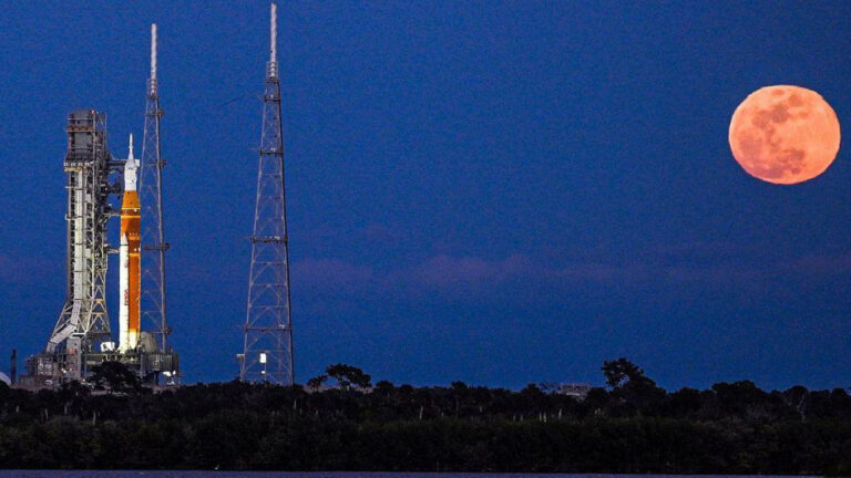 Atmospheric factors might potentially lead to a cancellation of the upcoming Artemis moon mission launch Atmospheric factors might potentially lead to a cancellation of the upcoming Artemis moon mission launch | Urgent Story