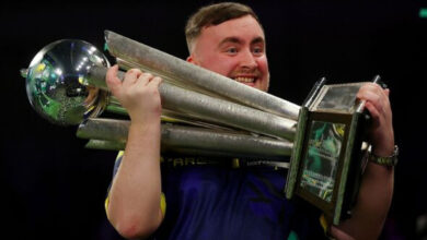 Luke Littler displayed immense grit to secure his second consecutive victory during the UK Open Photo of Luke Littler displayed immense grit to secure his second consecutive victory during the UK Open