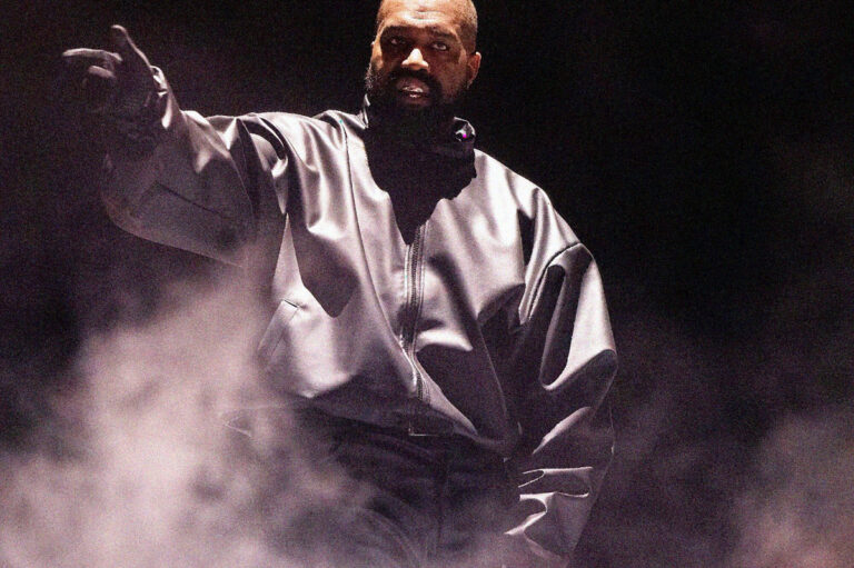 Organizers for Wireless festival continue to support their choice to include Kanye West onstage Organizers for Wireless festival continue to support their choice to include Kanye West onstage | Urgent Story