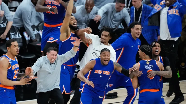 New York - Basketball : Knicks end 53-year wait for NBA Championship New York - Basketball : Knicks end 53-year wait for NBA Championship | Urgent Story
